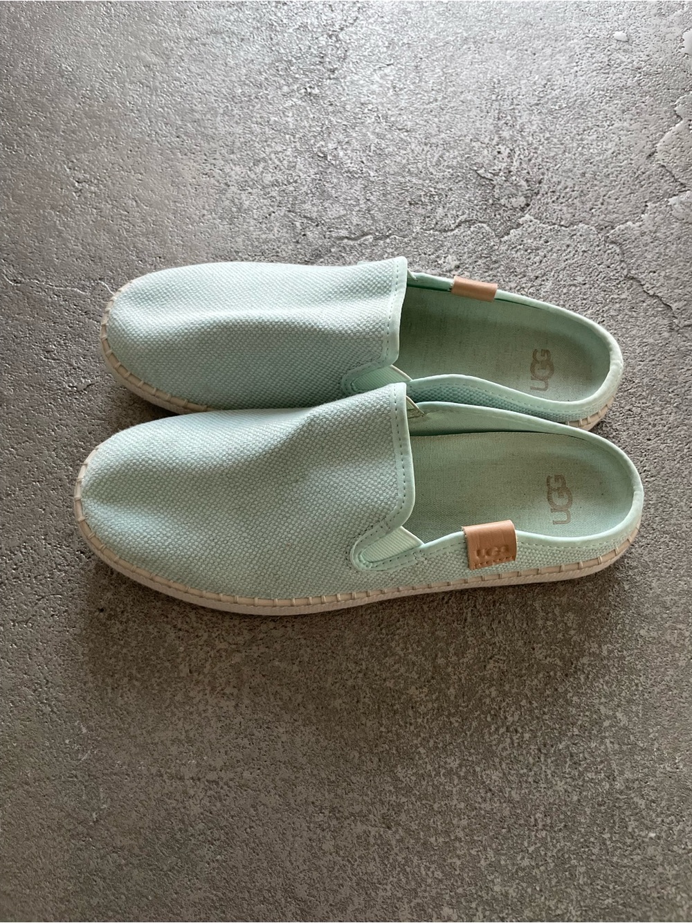 UGG Delu Light Aqua Canvas Slip-On Espadrilles Sneakers 8.5
